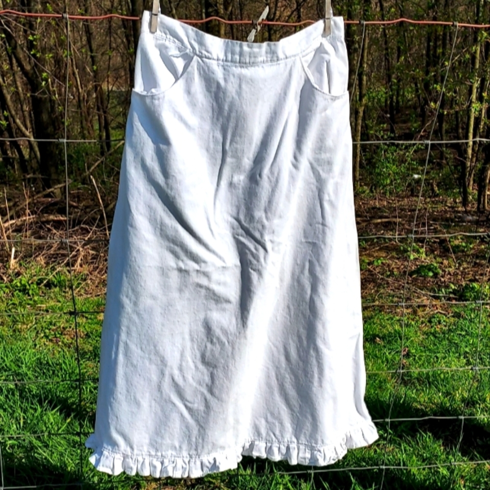 Hand-made White Twill Skirt